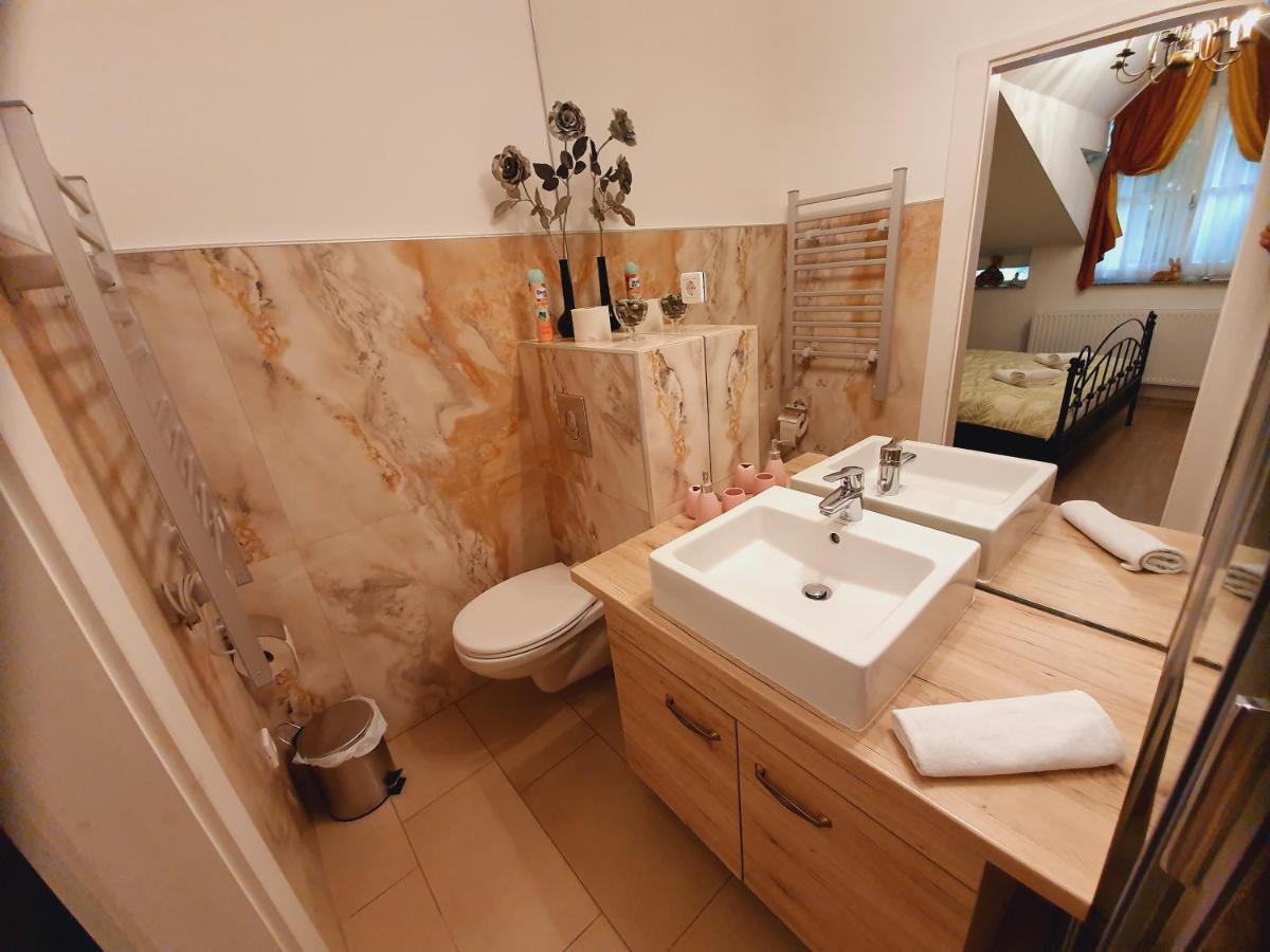 Karmelita Boutique Apartman Sopron Zewnętrze zdjęcie