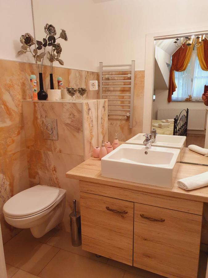 Karmelita Boutique Apartman Sopron Zewnętrze zdjęcie