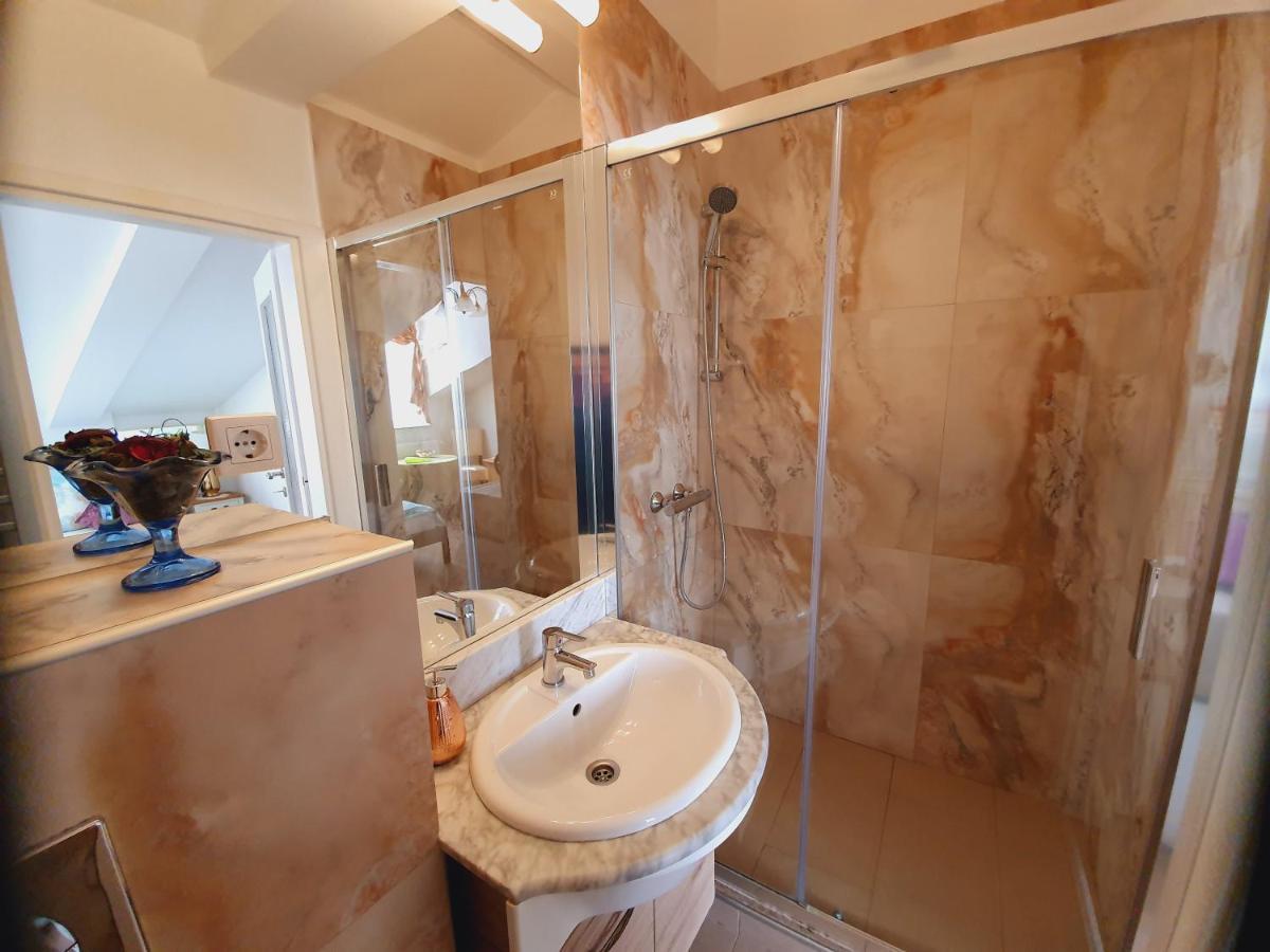 Karmelita Boutique Apartman Sopron Zewnętrze zdjęcie