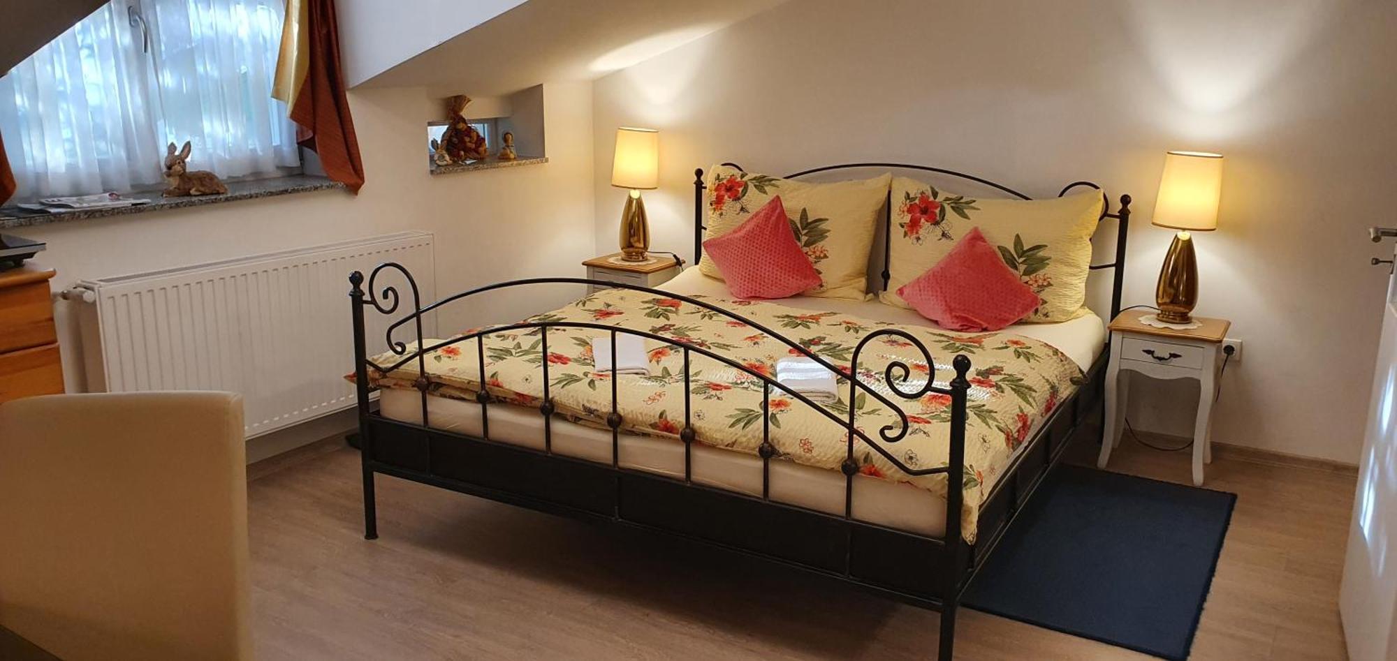 Karmelita Boutique Apartman Sopron Pokój zdjęcie