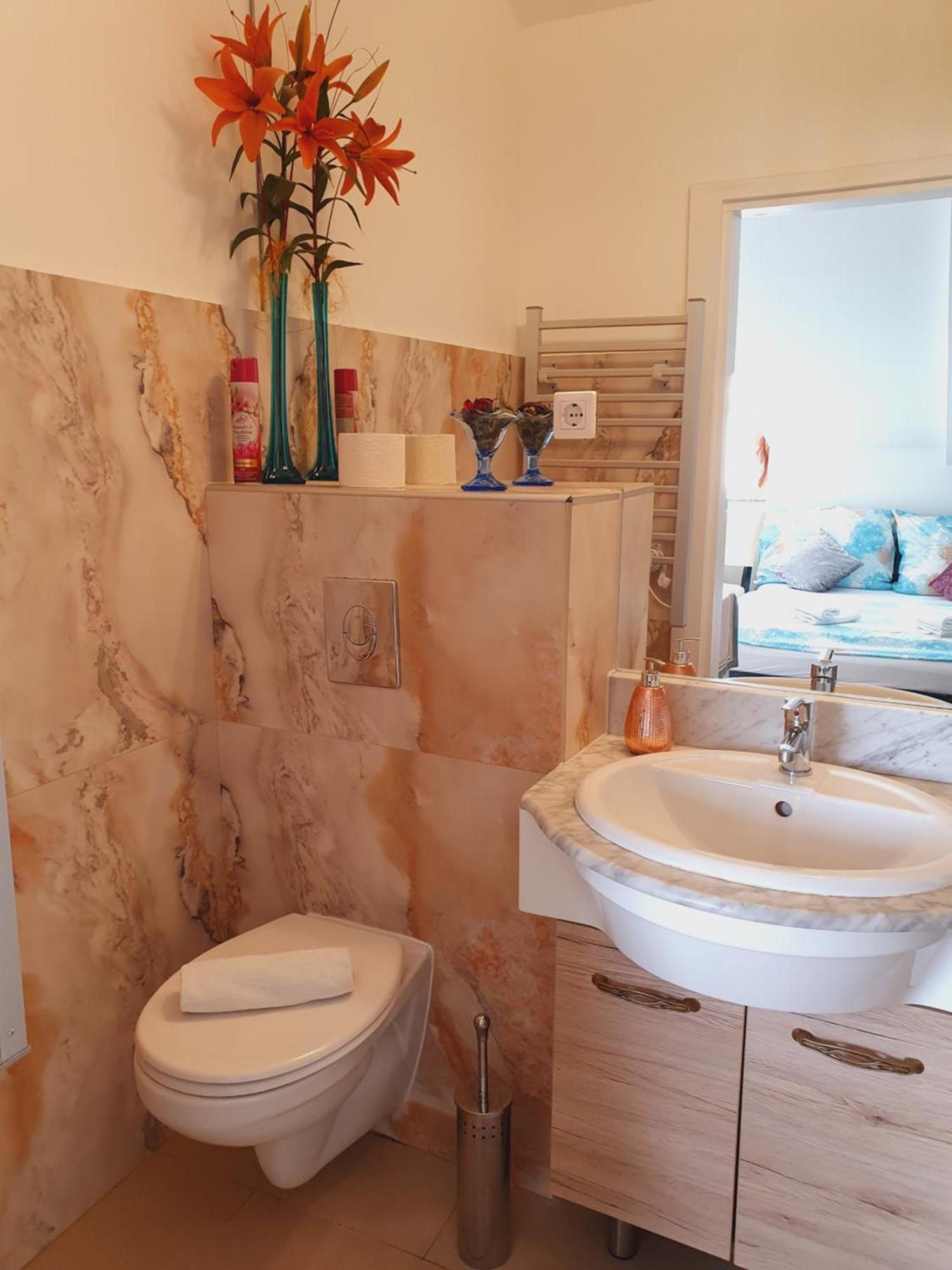 Karmelita Boutique Apartman Sopron Pokój zdjęcie