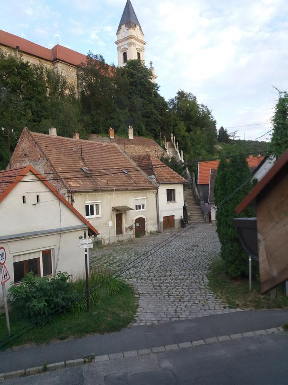 Karmelita Boutique Apartman Sopron Zewnętrze zdjęcie